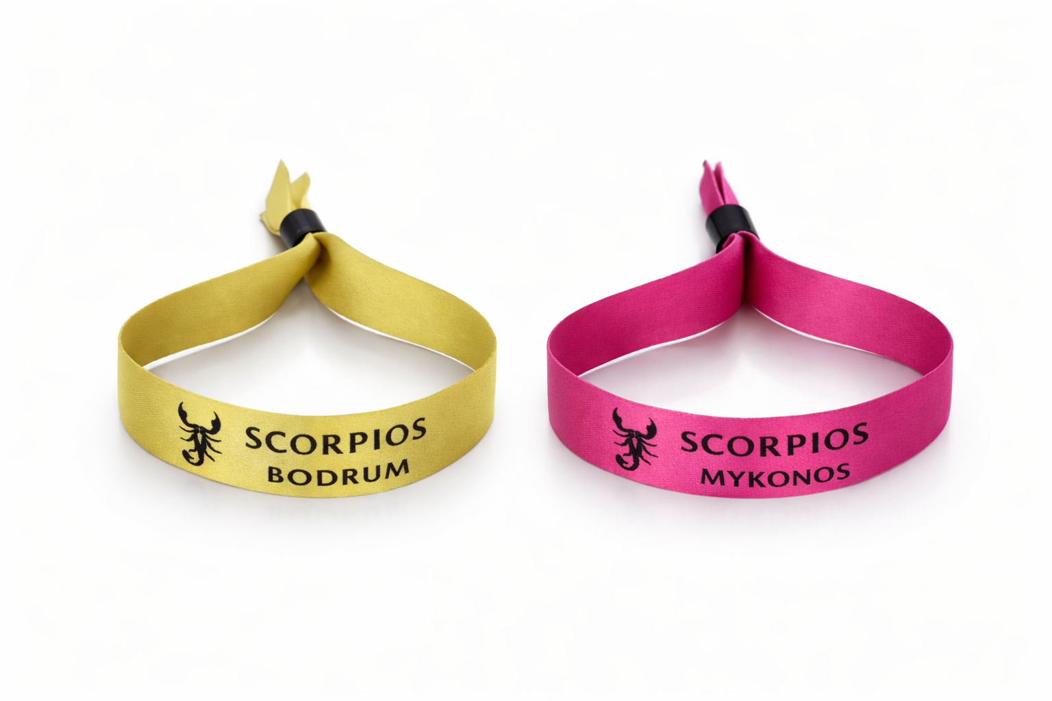 Pulseras de tela con acabado satinado